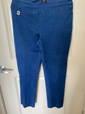 Liz Claiborne Blue Cropped Slim Ankle Jeans